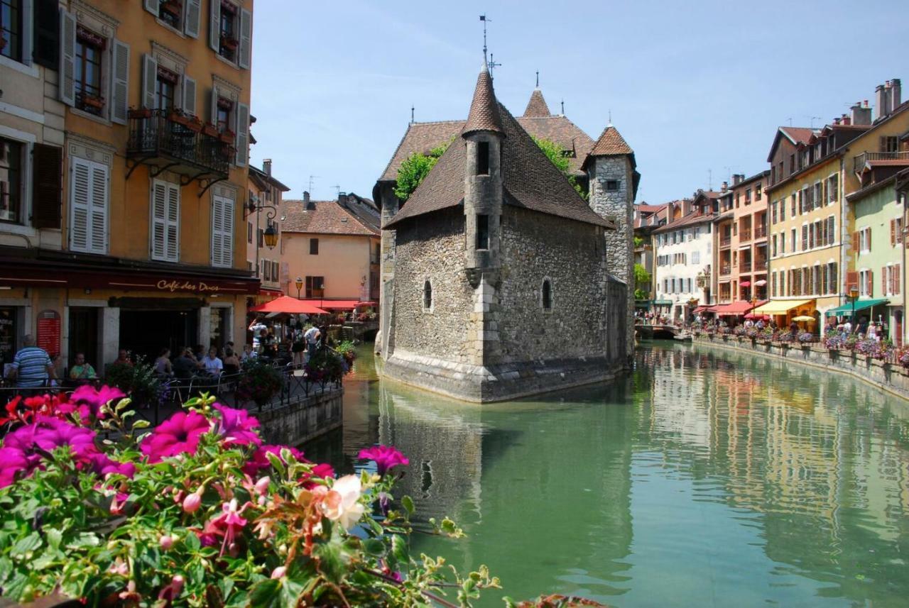 The One Suite Annecy Eksteriør bilde